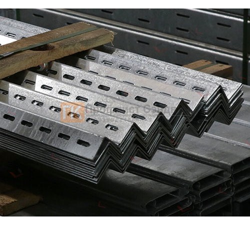 L-образный профиль перфорированный К237 50x36x2500-2,5 мм, горячеоцинкованный